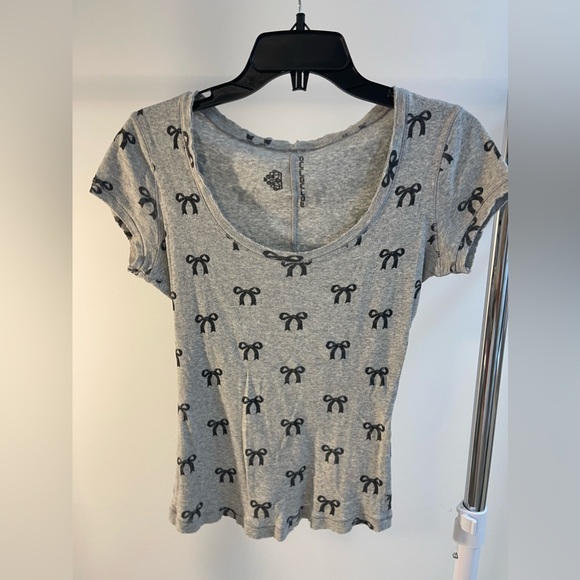 T-shirt with ribbon pattern - Picture 2 of 3